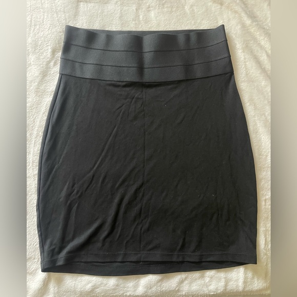 Max Studio Black Mini Skirt - Picture 1 of 3